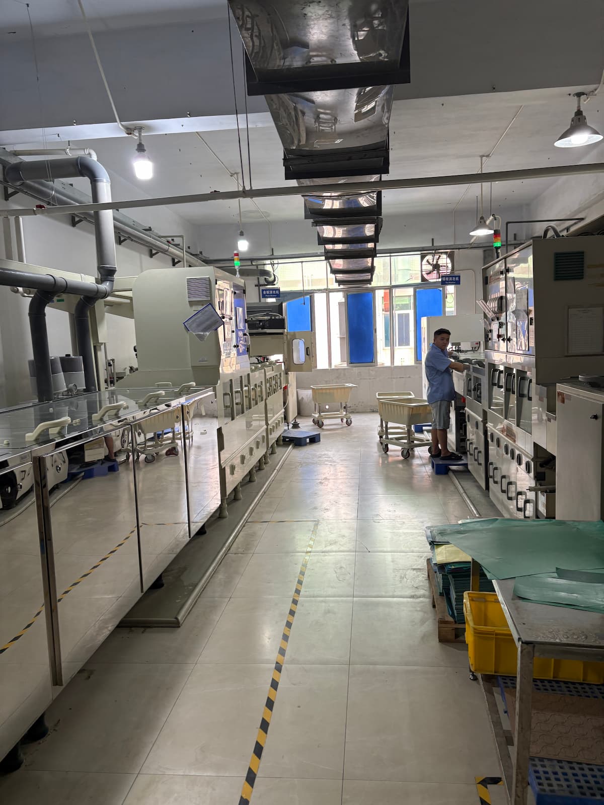 Linked Electronics Co., Limited PCB board washing and cleaning room