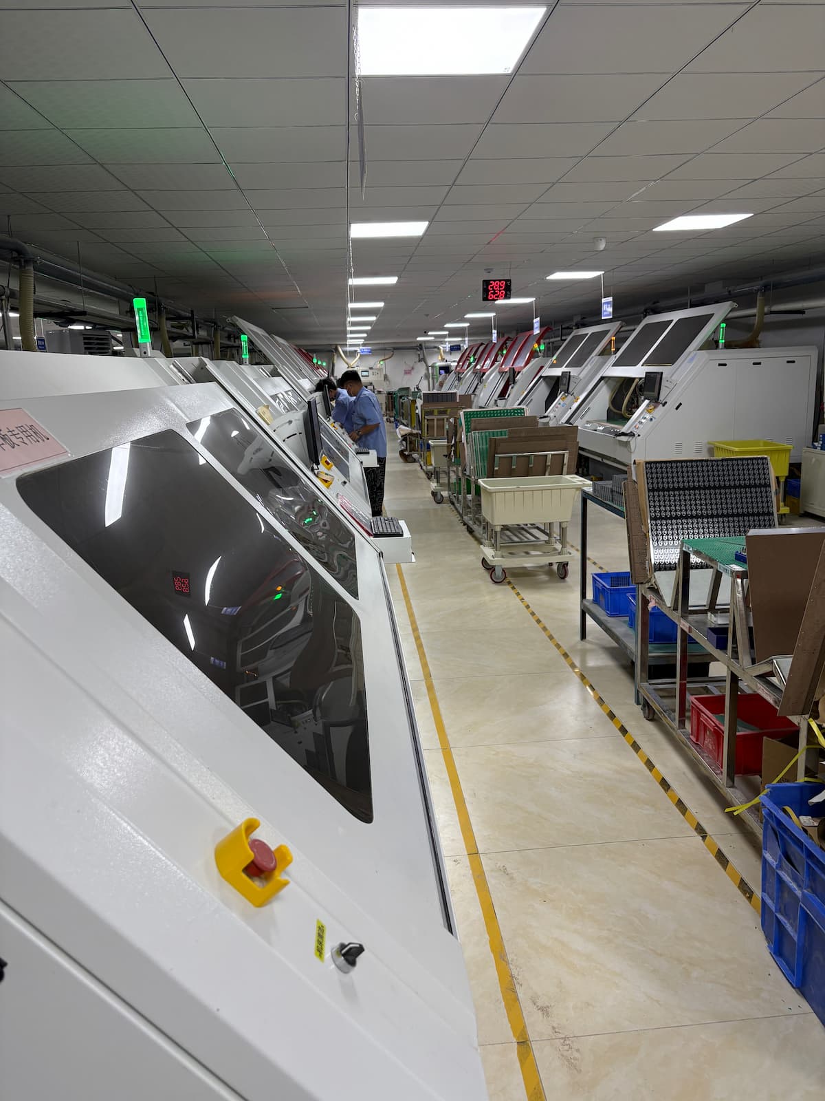 Linked Electronics Co., Limited CNC routing equipment for precision PCB shaping